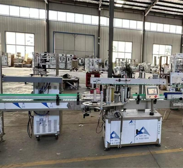 Hệ thống chiết rót tích hợp dán nhãn