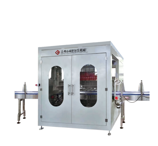 Máy gắp và đóng thùng
