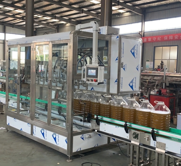 Máy chiết rót sử dụng lưu lượng kế hoàn toàn tự động