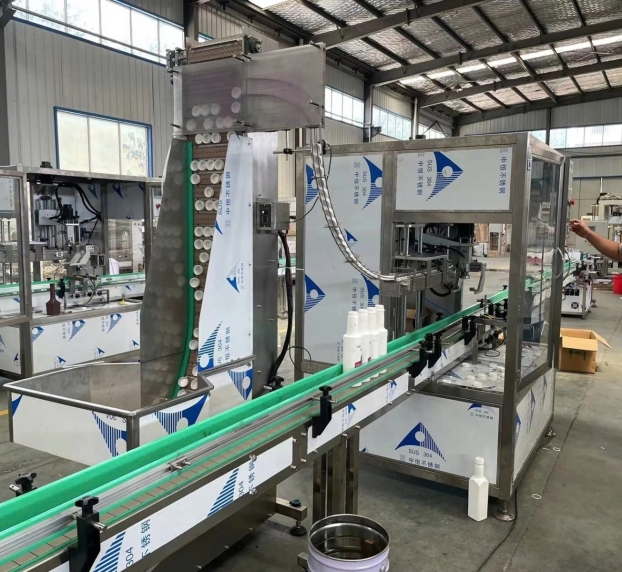 Máy đóng nắp servo đơn
